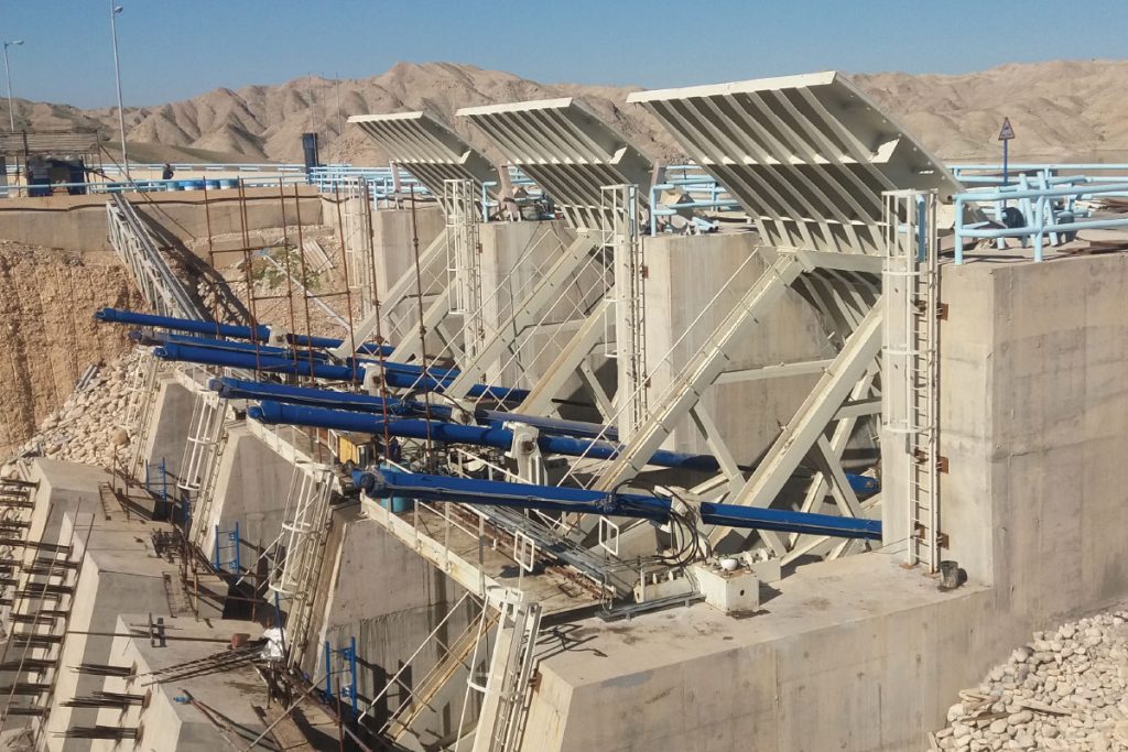 hydromechanical equipment for dam